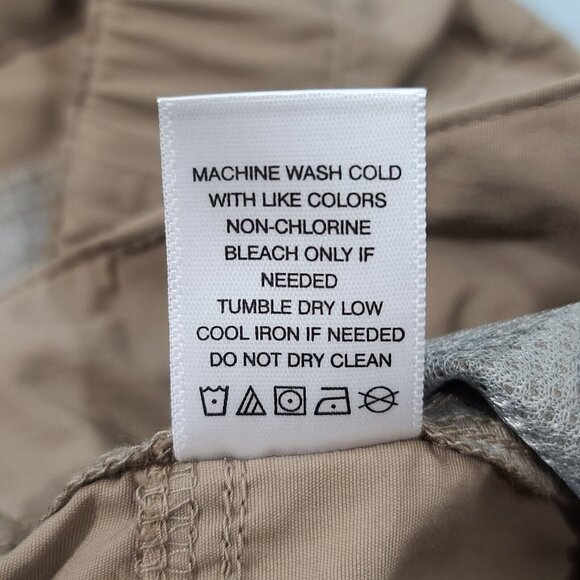 EMS Camp Cargo 10" Bermuda Shorts Fossil Men's Size 36 NWT Small Spot On Back - Picture 6 of 9